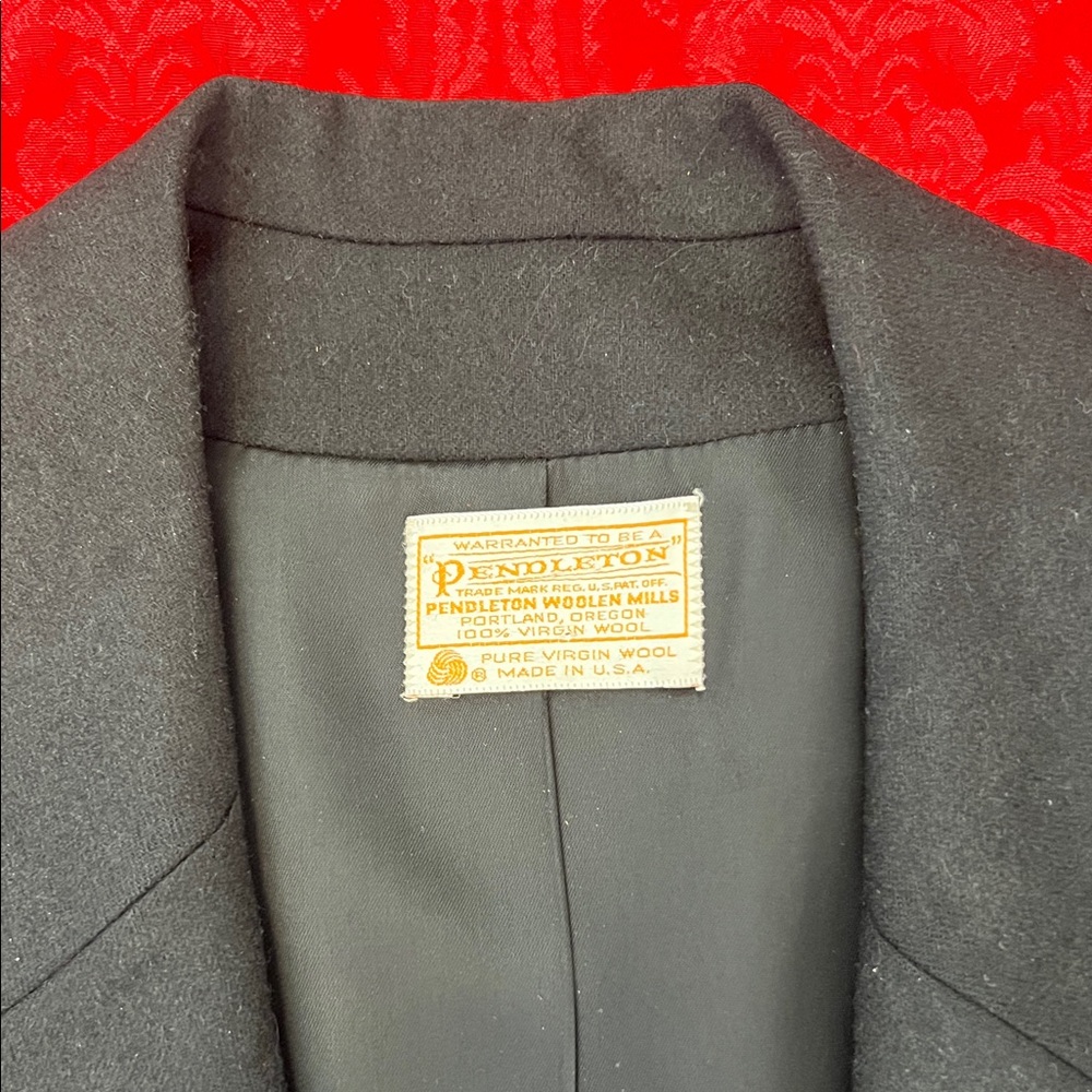 Vintage Pendleton Women’s Size 10 Black 100% Virgin Wool Blazer Made in USA